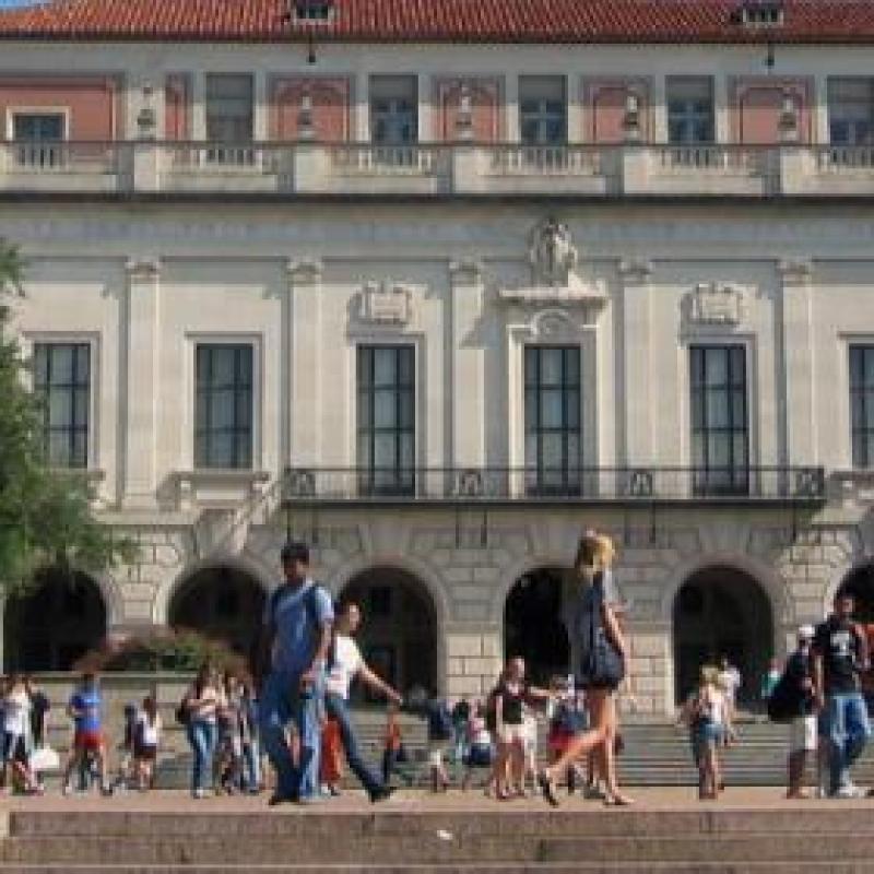 An image of the front of the UT Tower